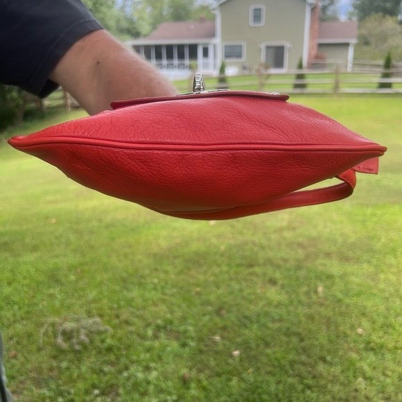 Marc by Marc Jacobs | Mini Bag with Zipper in Red - Picture 10 of 16